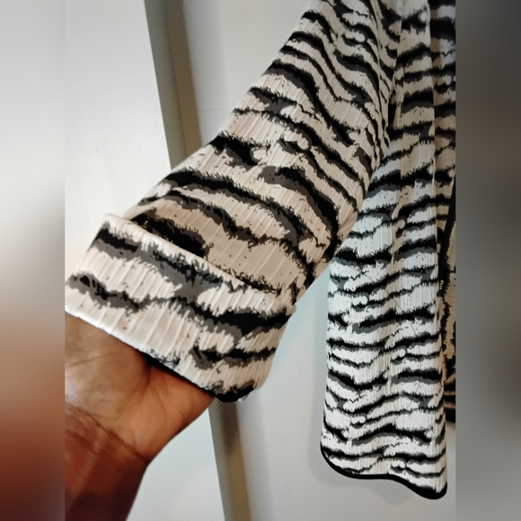Black and White Zebra Print Women's Jacket - Picture 4 of 7